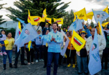 Termina la campaña con caravanas y diálogos