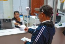 Alta afluencia de contribuyentes en Ambato
