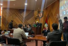 Alza de pasajes en medio de debate crítico