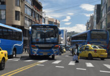 Transportistas presionan por subida del pasaje en Ambato