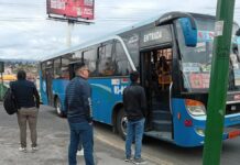 Transportistas y Municipio en diálogos por el costo del pasaje en Ambato