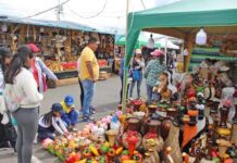 1.362 puestos para tradicional Feria de Finados en Ambato